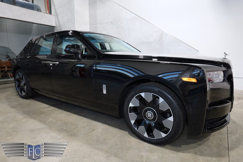 2025 Rolls-Royce Phantom Sedan - 22959551 - 44