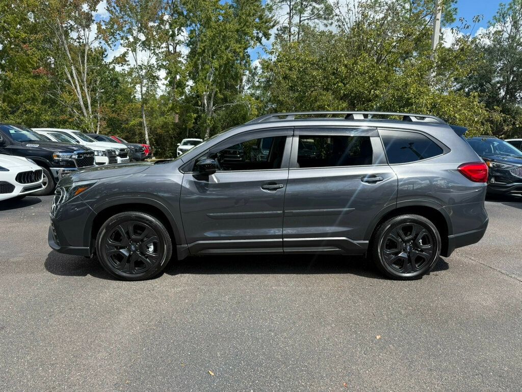 2025 Subaru Ascent Onyx Edition photo 2