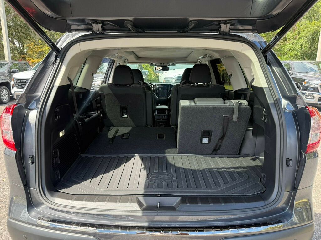 2025 Subaru Ascent Onyx Edition photo 9