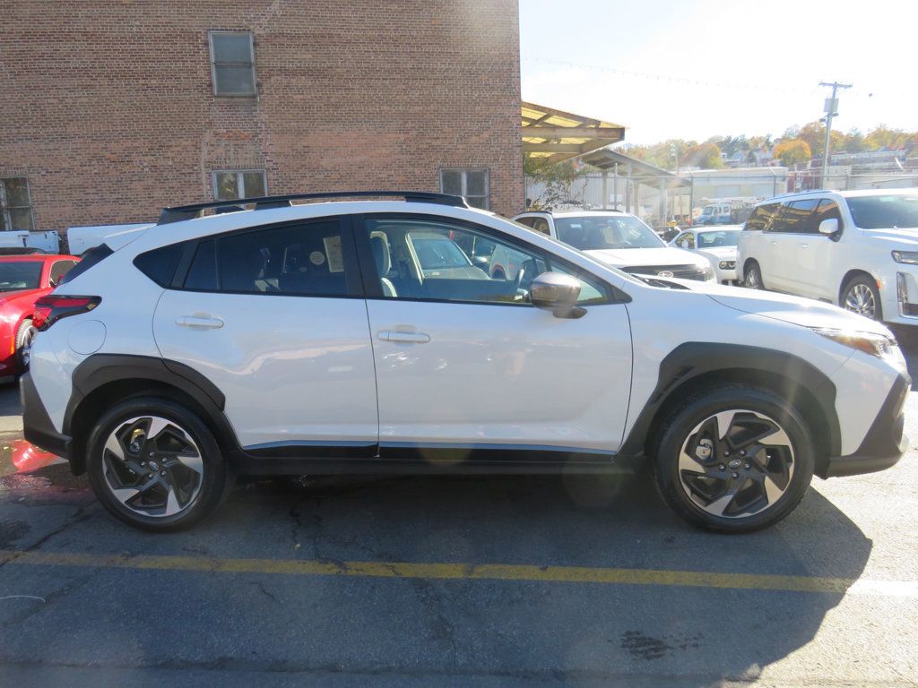 2025 Subaru Crosstrek Limited photo 3
