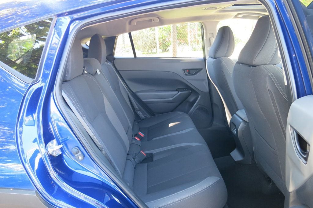 2025 Subaru Crosstrek Premium photo 14