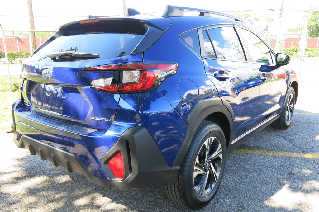 2025 Subaru Crosstrek Premium photo 3