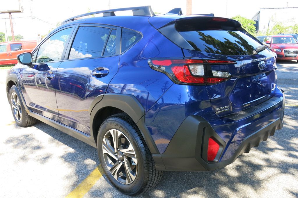 2025 Subaru Crosstrek Premium photo 4