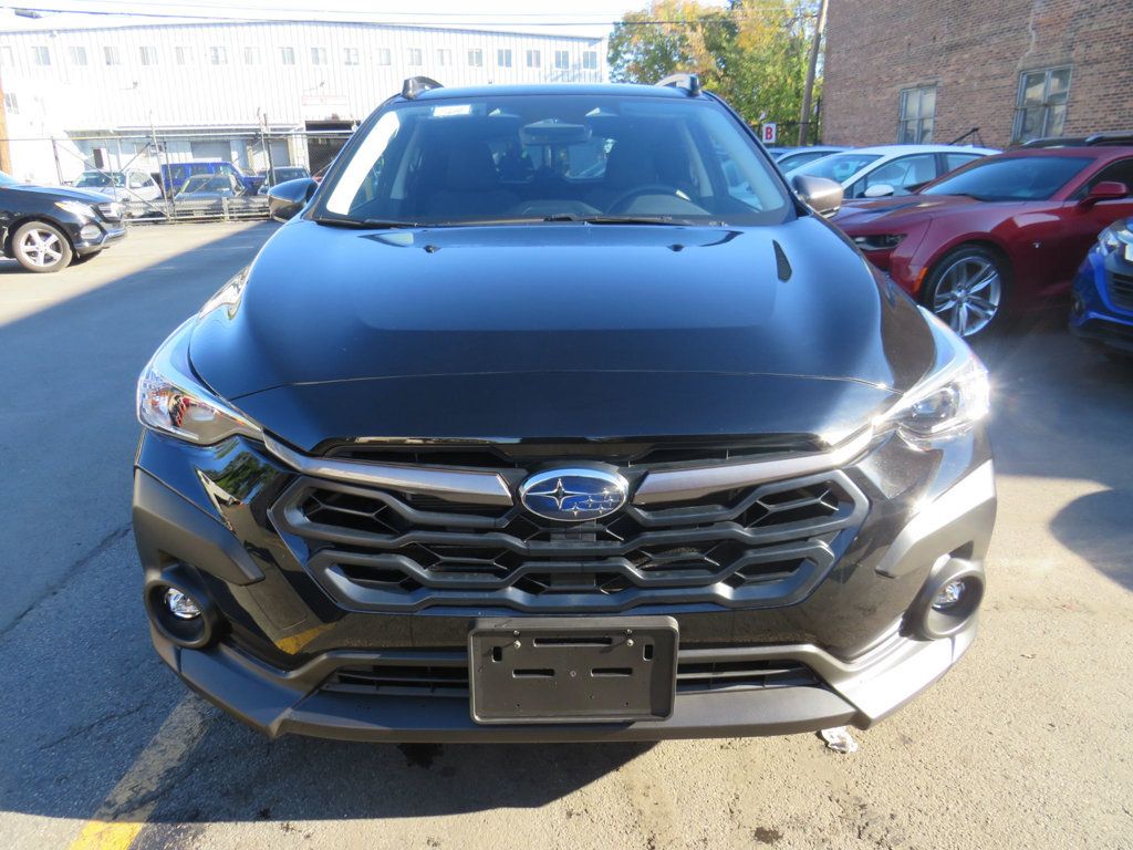 2025 Subaru Crosstrek Premium photo 2