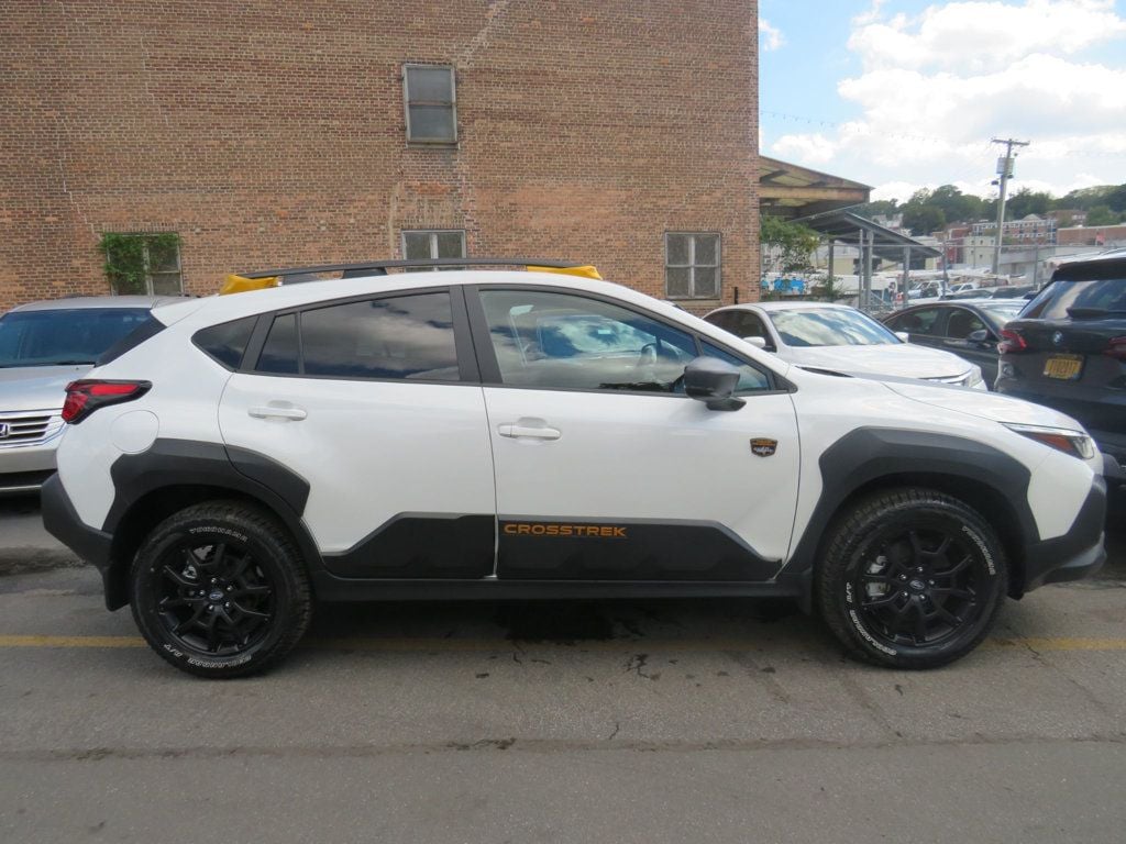 2025 Subaru Crosstrek Wilderness photo 2