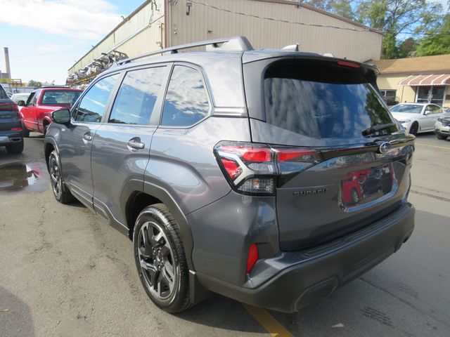 2025 Subaru Forester Limited Hybrid AWD - 22935969 - 4