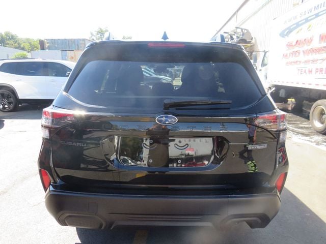 2025 Subaru Forester Premium Hybrid AWD - 22928761 - 5