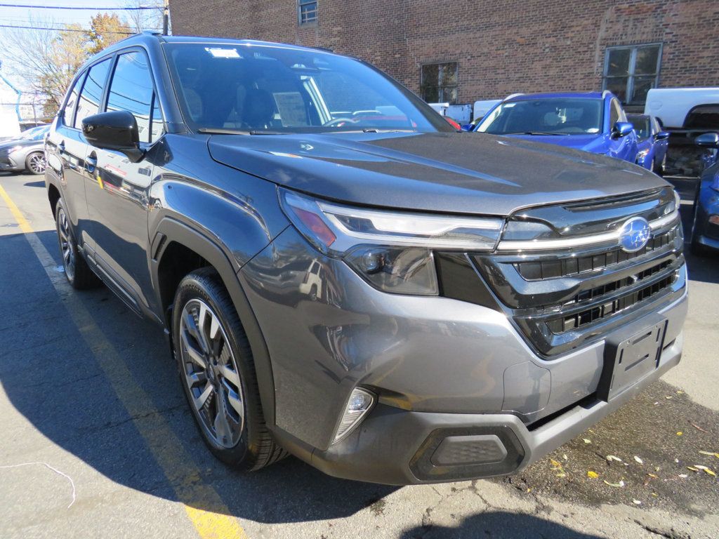 2025 Subaru Forester Touring photo 2