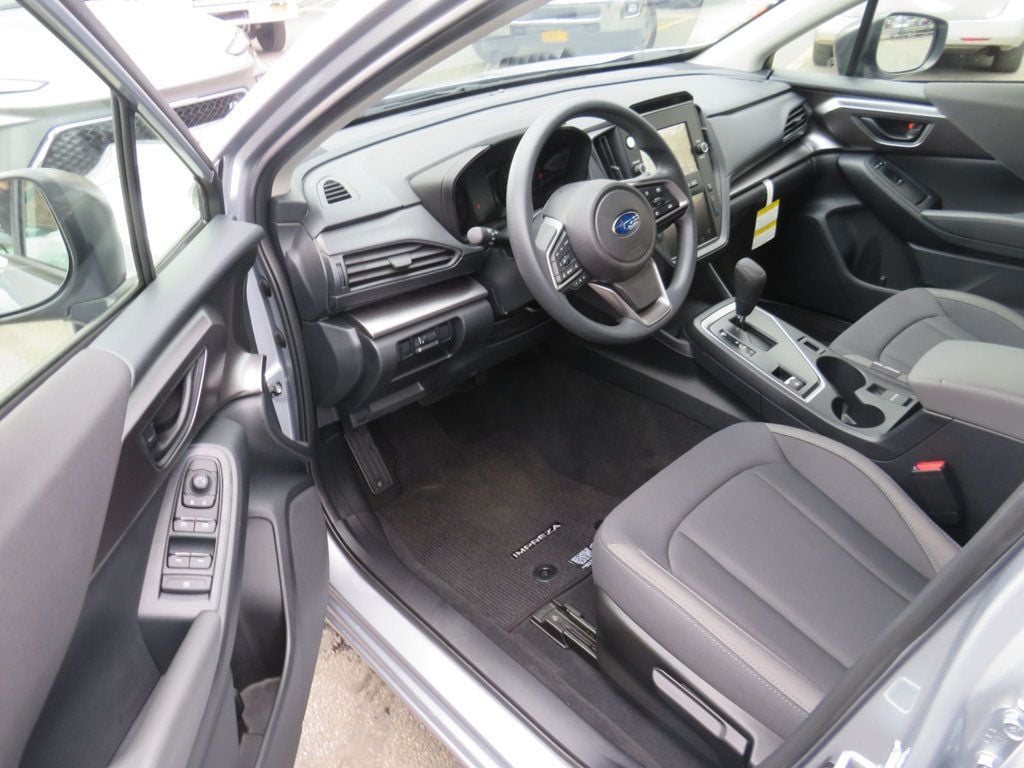 Subaru Impreza photo 9