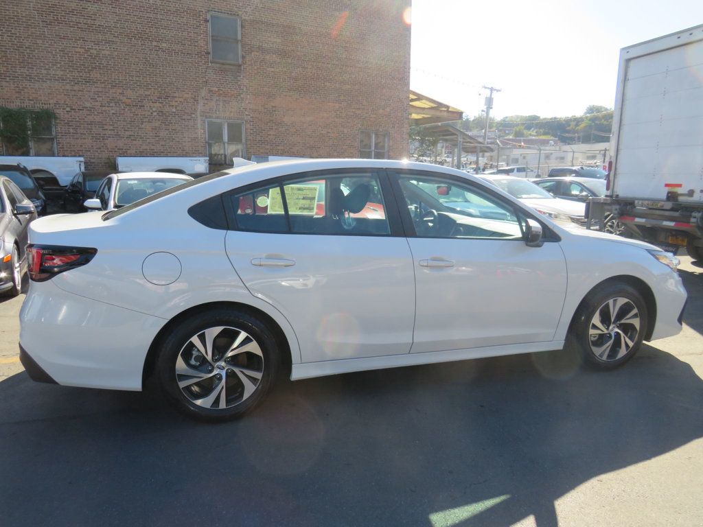 2025 Subaru Legacy Premium photo 2