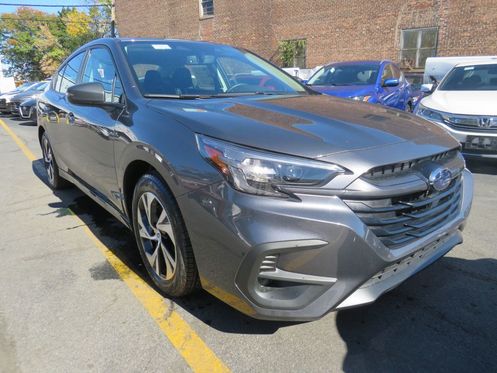 2025 Subaru Legacy Premium photo 3