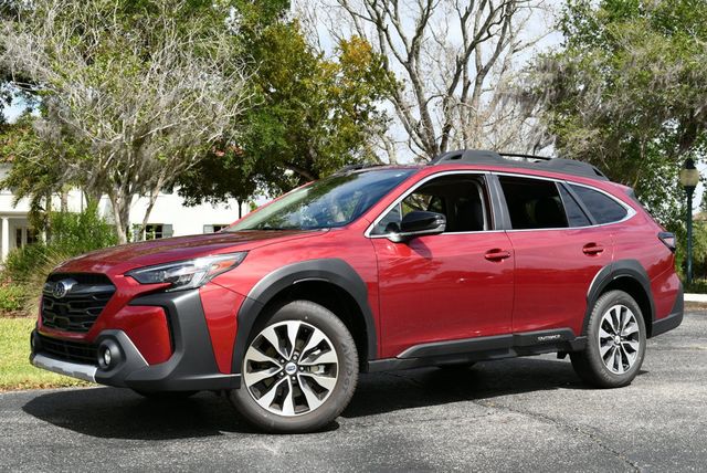 2025 Subaru Outback 2.5i Limited CVT AWD Wagon W/W/Eyesight Pre-Collision Braking - 23009479 - 1