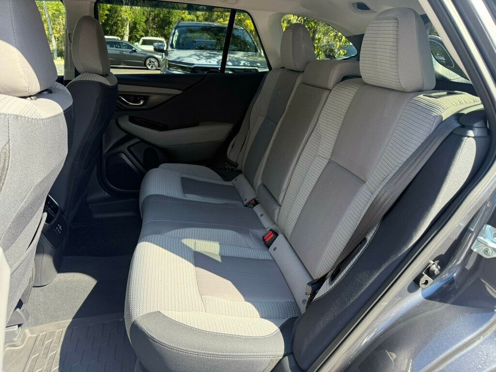 2025 Subaru Outback Premium photo 7