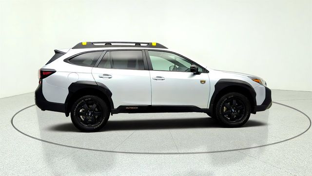 2025 Subaru Outback Wilderness AWD w/ Option Package 22 - 23051202 - 3