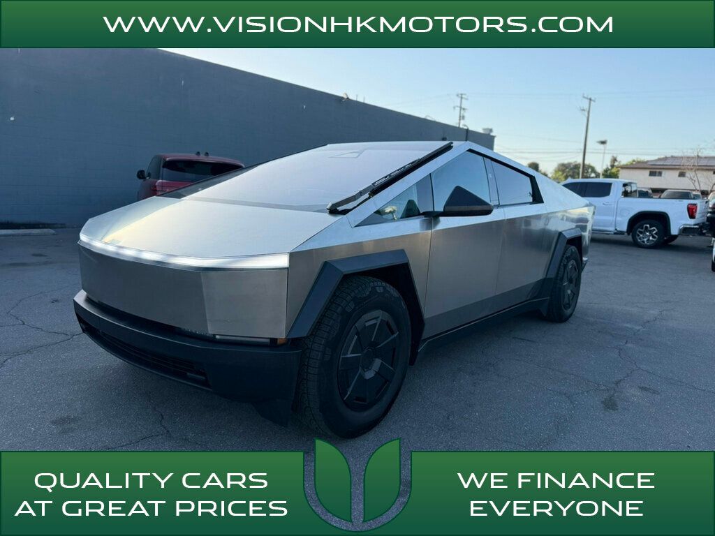 2025 Tesla Cybertruck AWD - 23031239 | Video 1
