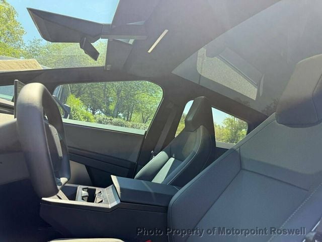 2025 Tesla Cybertruck AWD - 22975417 - 13