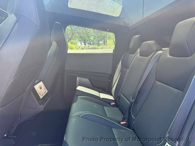 2025 Tesla Cybertruck AWD - 22975417 - 16