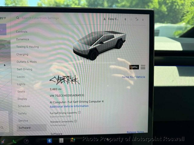 2025 Tesla Cybertruck AWD - 22975417 - 22