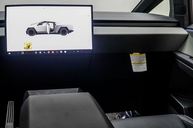 2025 Tesla Cybertruck AWD - 22990751 - 24