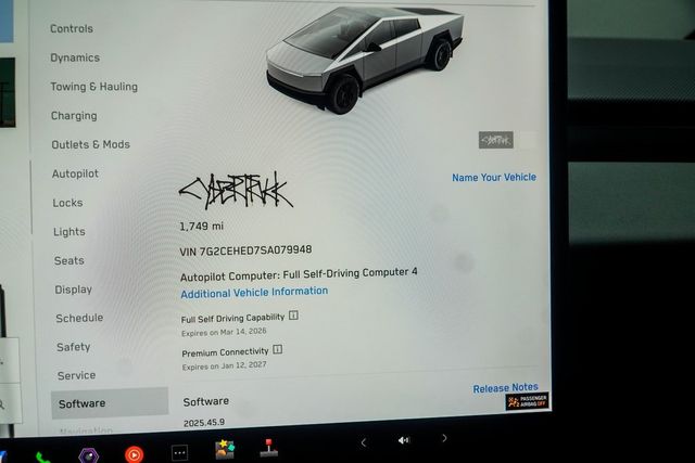 2025 Tesla Cybertruck AWD - 22990751 - 35