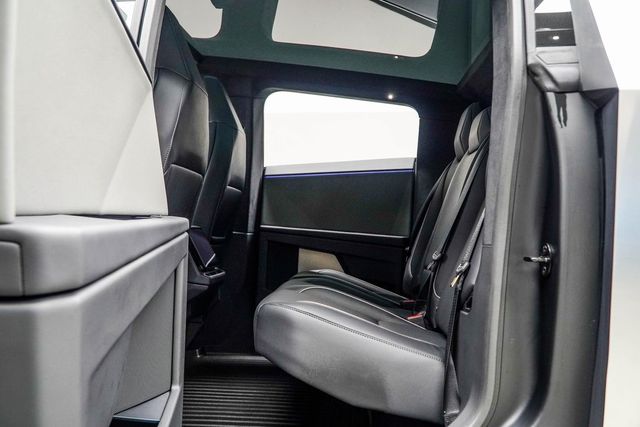 2025 Tesla Cybertruck AWD - 22990751 - 42