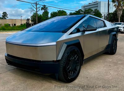 2025 Tesla Cybertruck