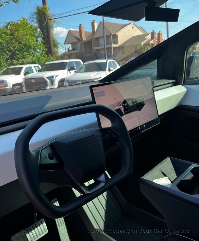 2025 Tesla Cybertruck AWD - 23061112 - 9
