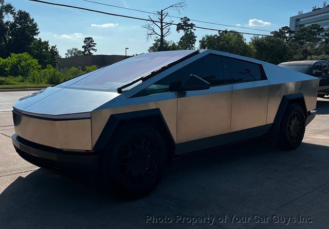 2025 Tesla Cybertruck AWD - 23061112 - 8