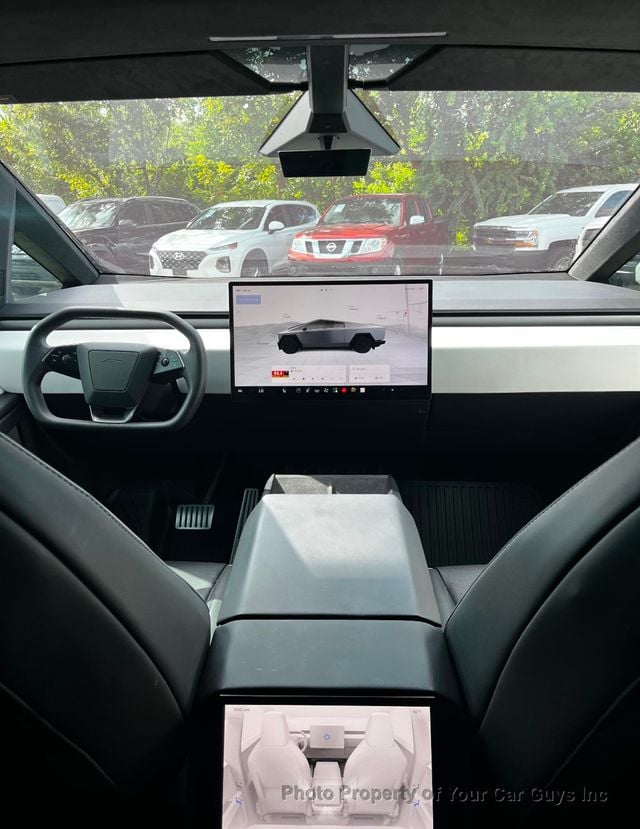 2025 Tesla Cybertruck AWD - INCLUDES WARRANTY  - 23061112 - 27