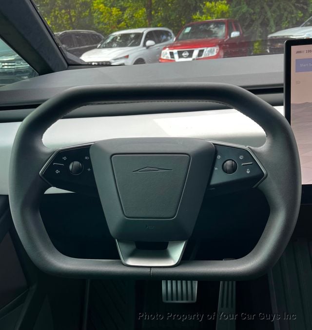 2025 Tesla Cybertruck AWD - INCLUDES WARRANTY  - 23061112 - 28