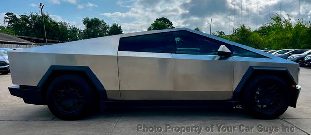 2025 Tesla Cybertruck AWD - INCLUDES WARRANTY  - 23061112 - 4