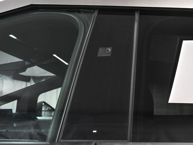 2025 Tesla Cybertruck Base - 22977914 - 11