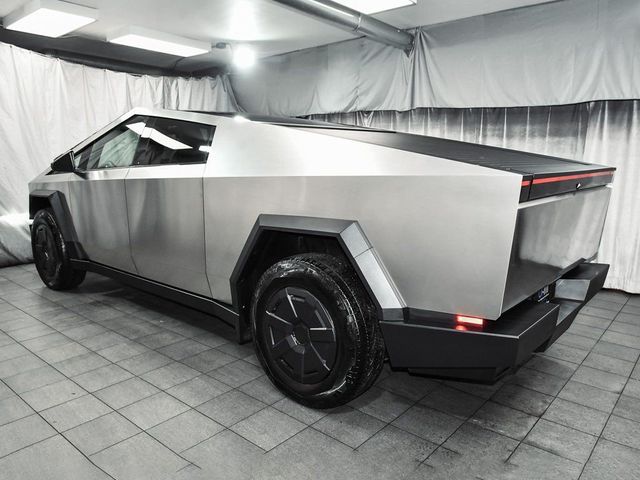 2025 Tesla Cybertruck Base - 22977914 - 3