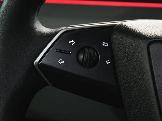 2025 Tesla Cybertruck Base - 22977914 - 40