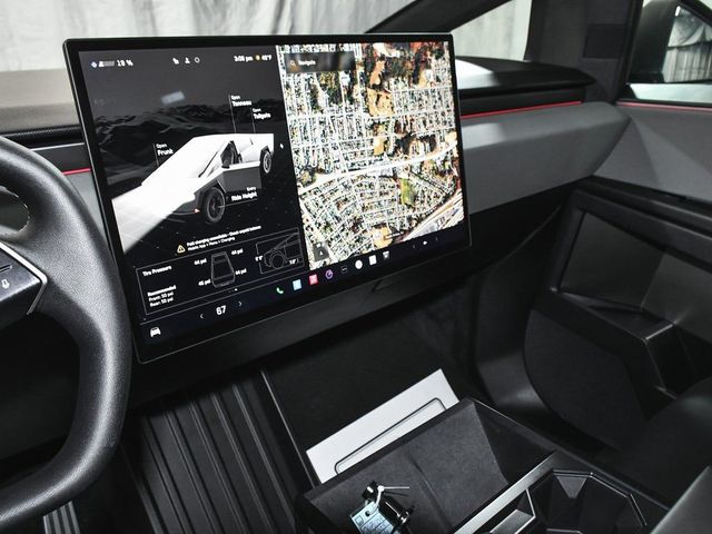 2025 Tesla Cybertruck Base - 22977914 - 43