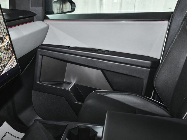 2025 Tesla Cybertruck Base - 22977914 - 48