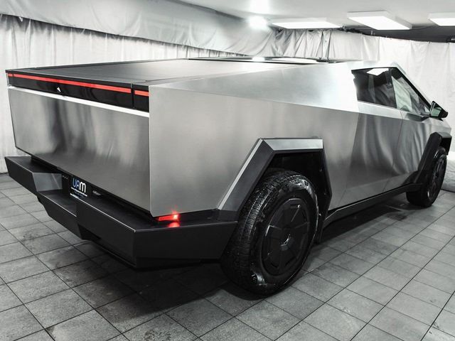 2025 Tesla Cybertruck Base - 22977914 - 5