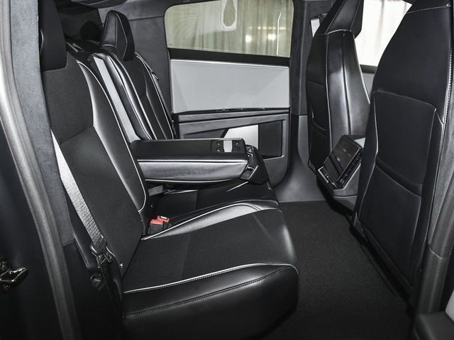 2025 Tesla Cybertruck Base - 22977914 - 60