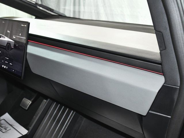 2025 Tesla Cybertruck Base - 22977914 - 65