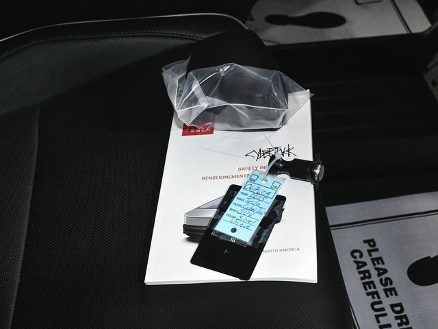 2025 Tesla Cybertruck Base - 22977914 - 67