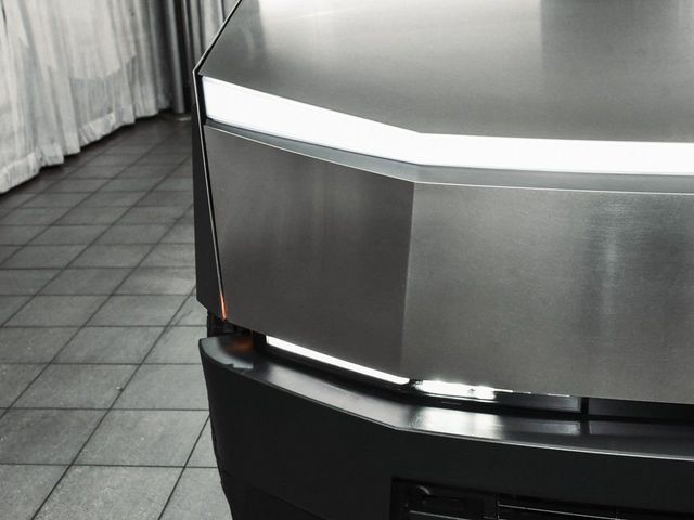 2025 Tesla Cybertruck Base - 22977914 - 76