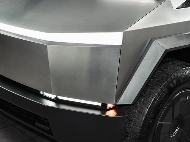 2025 Tesla Cybertruck Base - 22977914 - 78