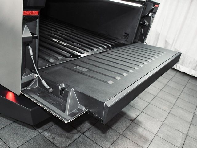 2025 Tesla Cybertruck Base - 22977914 - 84