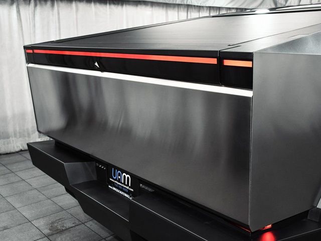 2025 Tesla Cybertruck Base - 22977914 - 89