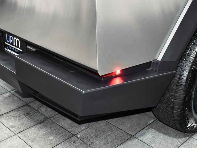 2025 Tesla Cybertruck Base - 22977914 - 90