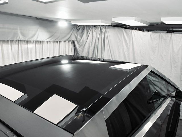 2025 Tesla Cybertruck Base - 22977914 - 92
