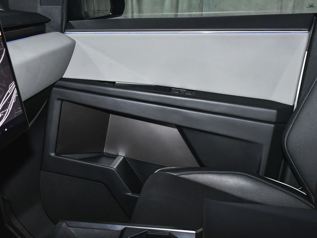 2025 Tesla Cybertruck Base - 23014553 - 44