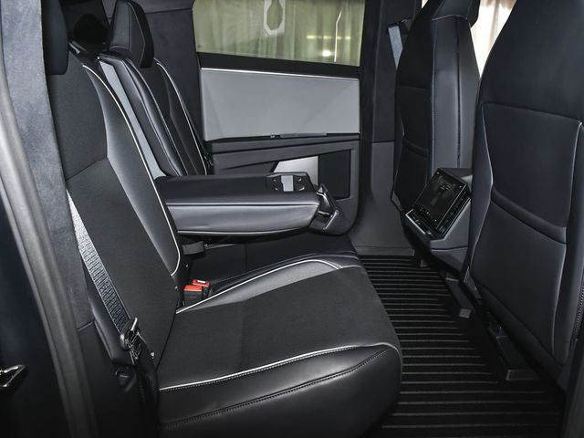 2025 Tesla Cybertruck Base - 23014553 - 56