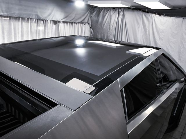 2025 Tesla Cybertruck Base - 23014553 - 88