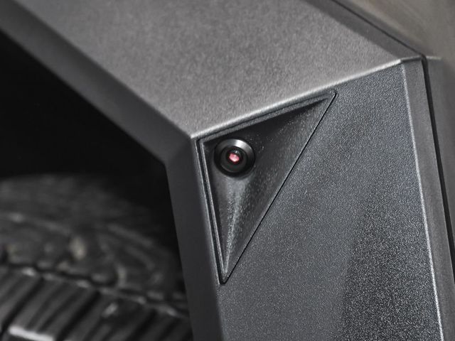 2025 Tesla Cybertruck Base - 23038948 - 13
